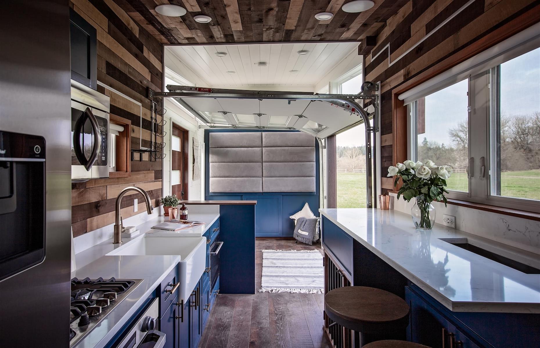 The Breezeway, Texas, USA